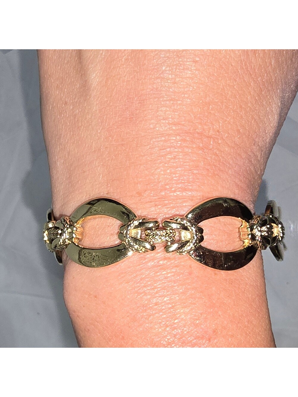 Vintage Signed MONET Chunky Gold Tone Oval Link Statement Bracelet 1980s 1990s